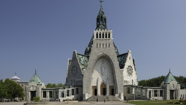 WEB2-QUEBEC-CANADA-NOTRE DAME DU CAP-shutterstock_322709366.jpg