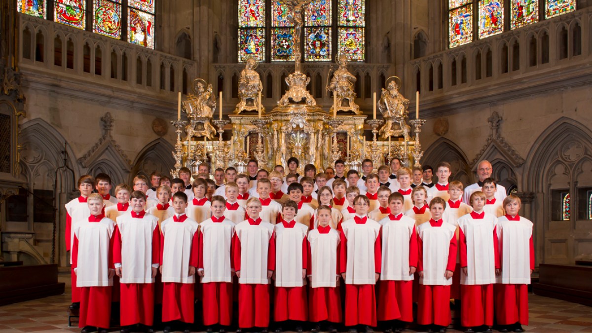 WEB2-CHOEUR-RATISBONNE-Domspatzen_im_Dom_St._Peter.jpg