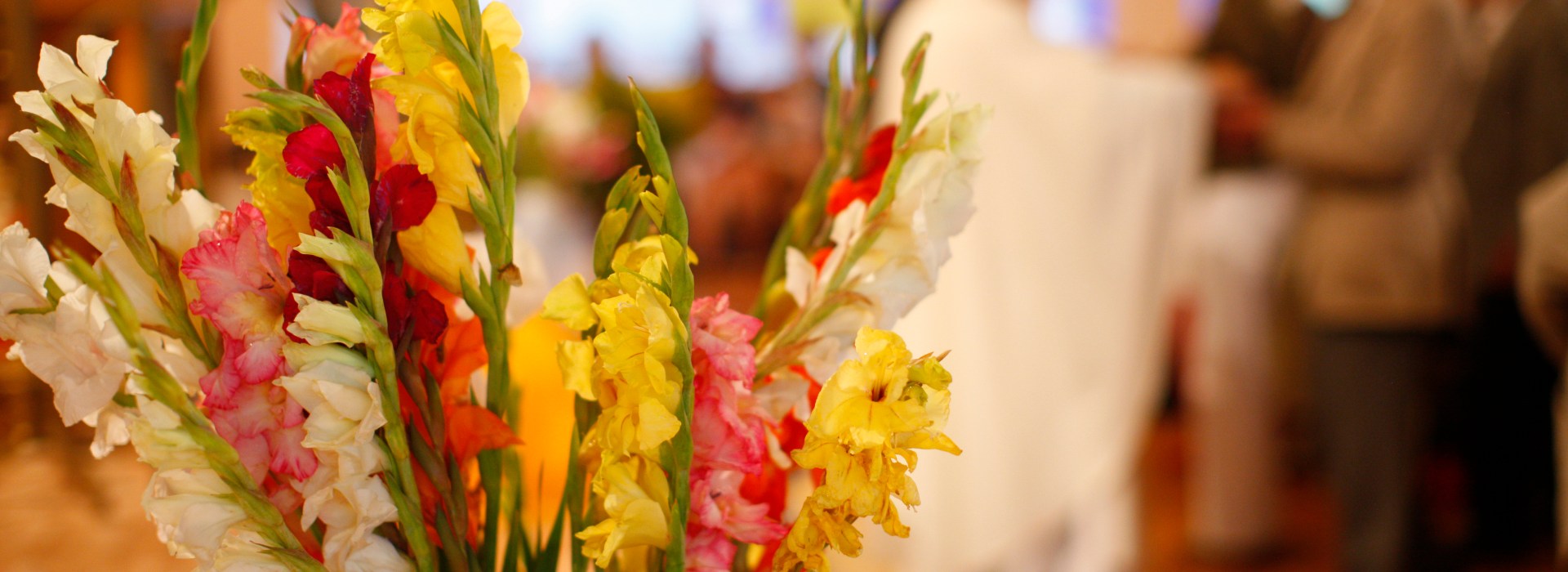 WEB2-FLOWERS-CHURCH-GODONG-FR388570A.jpg