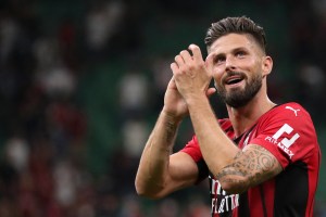 Giroud, toujours à la pointe de la Mission !