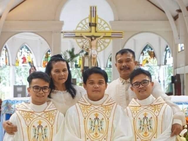 WEB2-PRIEST-FAMILY-FACEBOOK.jpg