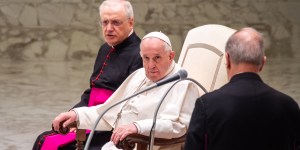 À l’audience, la charge du Pape contre l’excès de bureaucratie sacramentelle