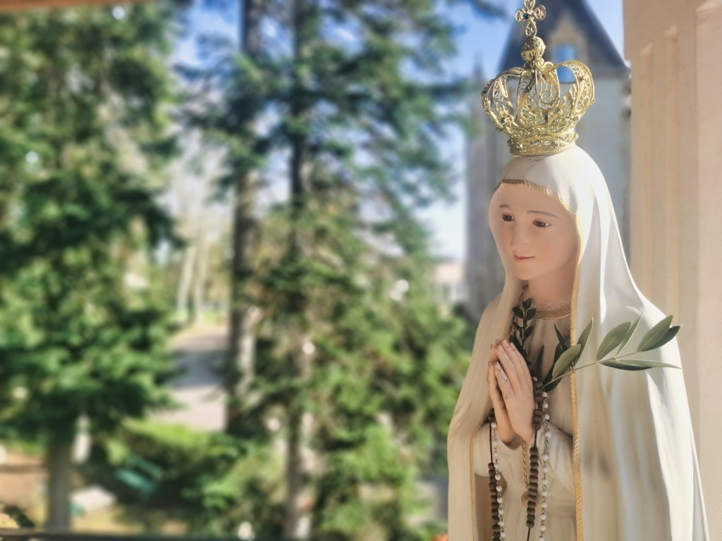 Vierge-Fatima.jpg