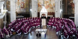 « Consoler les victimes d’abus et soutenir les prêtres » : l’appel du pape François aux évêques français