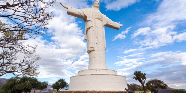 En images : les 12 plus grandes statues chrétiennes du monde