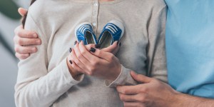 Deuil périnatal : comment dire au revoir à son enfant ? 