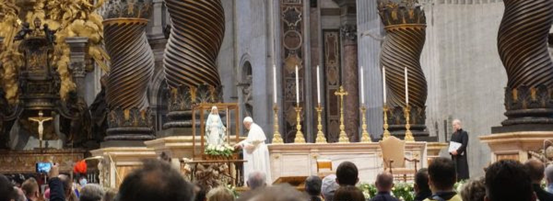 vierge médaille miraculeuse pape François