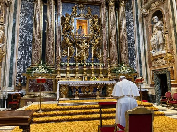 Pope-Francis-Basilica-of-Santa-Maria-Maggiore-Vatican-Media.jpeg