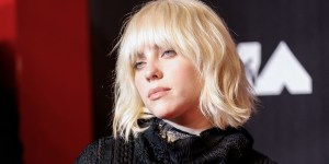 Billie Eilish reconnait que sa consommation de porno l&#8217;a profondément blessée