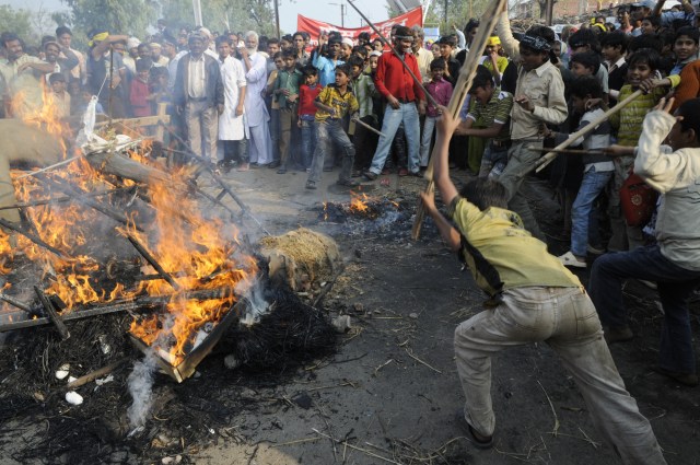 Inde : une école catholique attaquée, la police n’intervient pas et des militants hindous intensifient leurs attaques .. Shutterstock_66982306