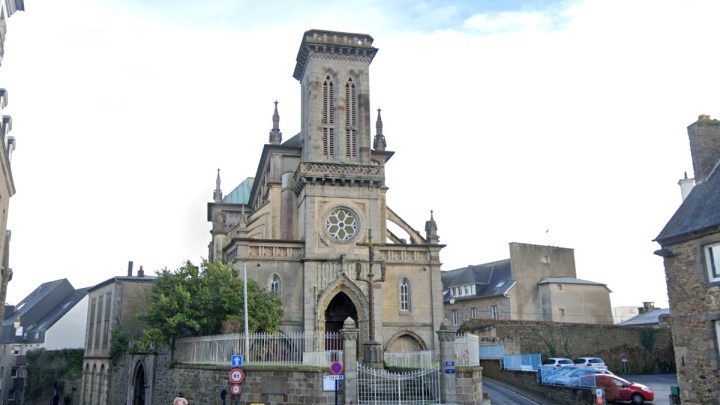 BASILIQUE-NOTRE-DAME-ESPÉRANCE-SAINT-BRIEUC.jpg