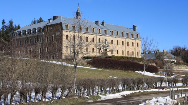 Saint-Laurent-les-Bains_-_Abbaye_Notre-Dame-des-Neiges_-_20.jpg