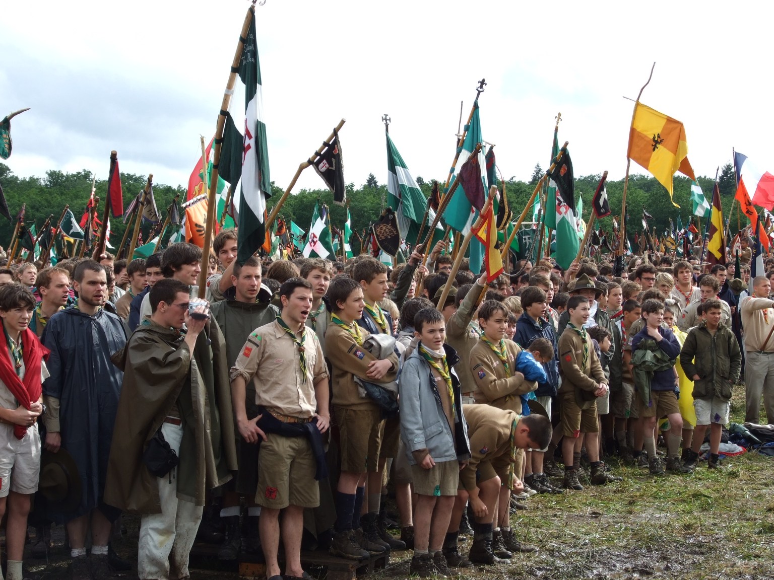 30.000 scouts et 67.000 baguettes… les coulisses du grand rassemblement SUF à Chambord 2007_0527Eric-J20485