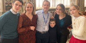 La famille Lefèvre enchante le pape François !