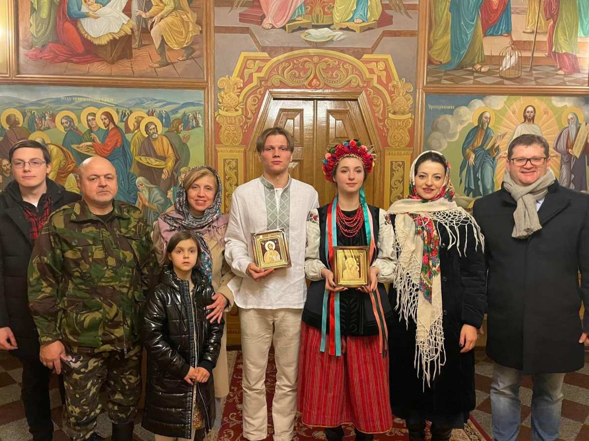 A Ukrainian couple on their wedding day.