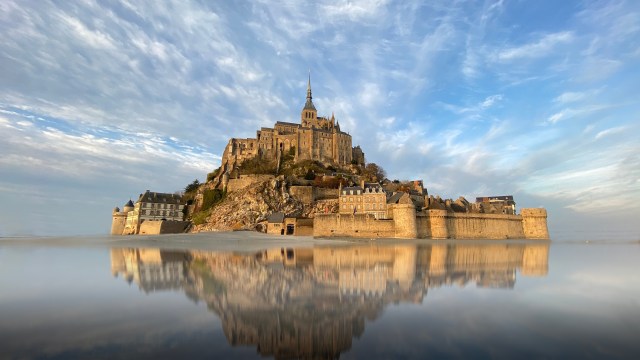 Le millénaire du Mont Saint-Michel ou l’heure de renouer avec l’essentiel Shutterstock_1588984891