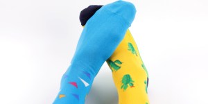 Ce matin, pensez à mettre des chaussettes dépareillées
