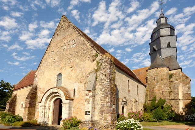 Églises en péril : le cri d’alarme de Stéphane Bern Portrail-eglise-godong-FR238087E