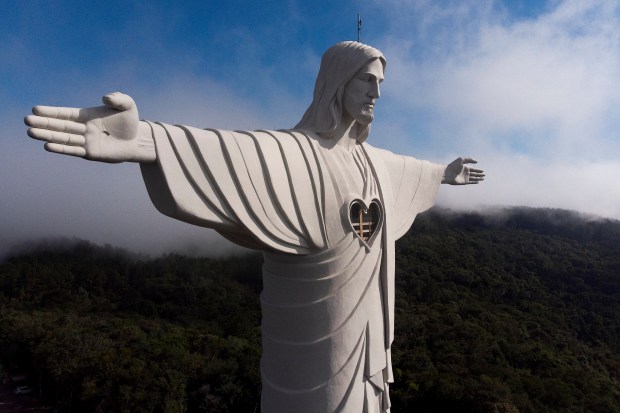 CHRIST-THE-PROTECTOR-BRAZIL-AFP-000_32AP6X6.jpg