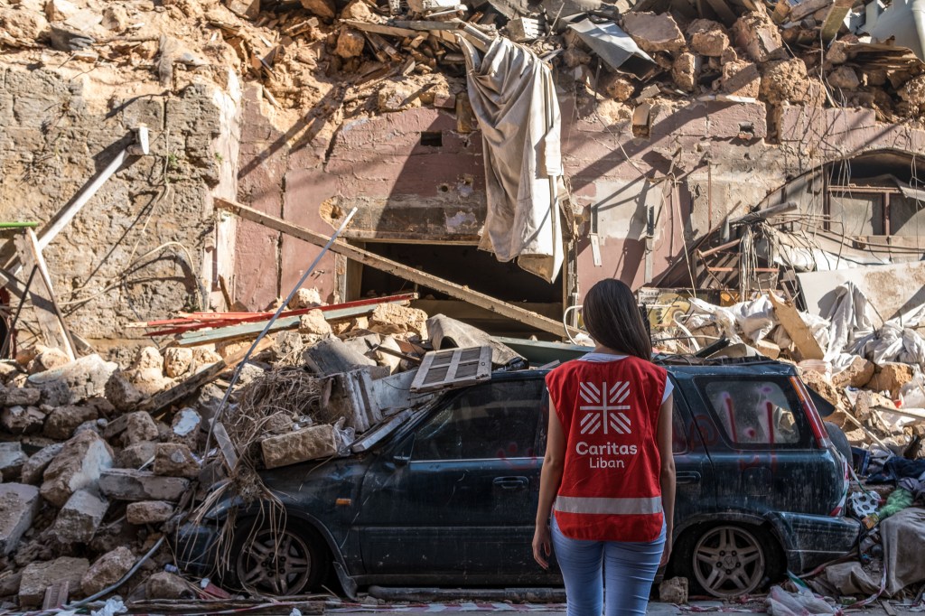 CP-Pomoc-w-Bejrucie-po-wybuchu-Caritas-Liban_5.jpg