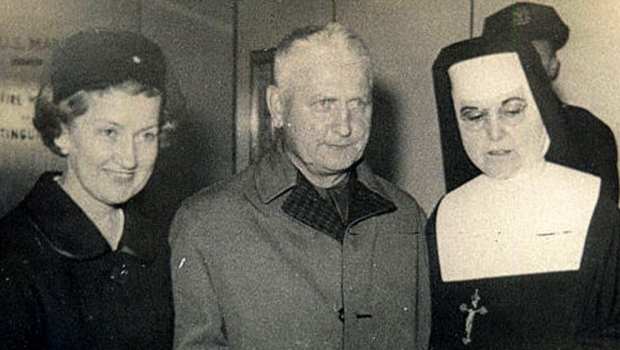 WALTER CISZEK