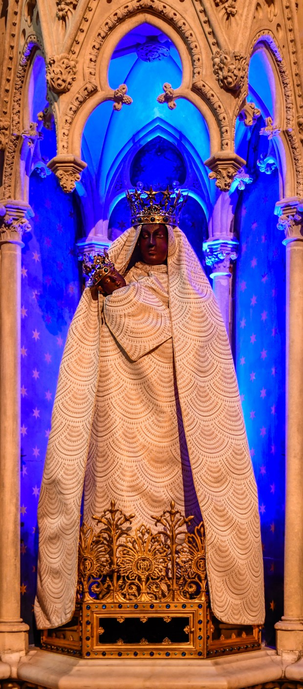 Vierge Noire de Douvres-la-Délivrande