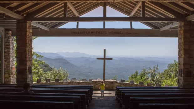 CHAPEL-UNITED-STATES-shutterstock_290093774.jpg