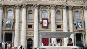 Pope-Francis-presides-the-canonization-mass-of-Artemide-Zatti-and-Giovanni-Battista-Scalabrin-AFP