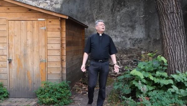 Parvis-vert-sauvergarde-chanson