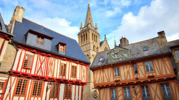 VANNES-BRETAGNE-shutterstock_1292621191.jpg