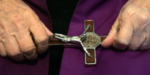 Foi, prière et jeûne, la recette d’un exorciste pour chasser le diable