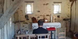 Ils ont proposé à leurs invités de se confesser pendant leur mariage