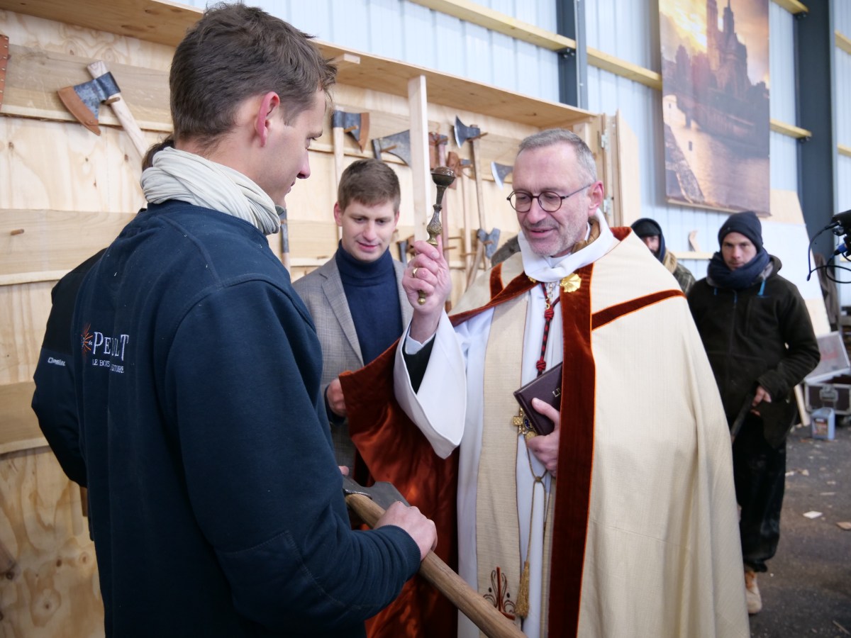 BENEDICTION-HACE-NOTRE-DAME-APL-ALETEIA.jpg