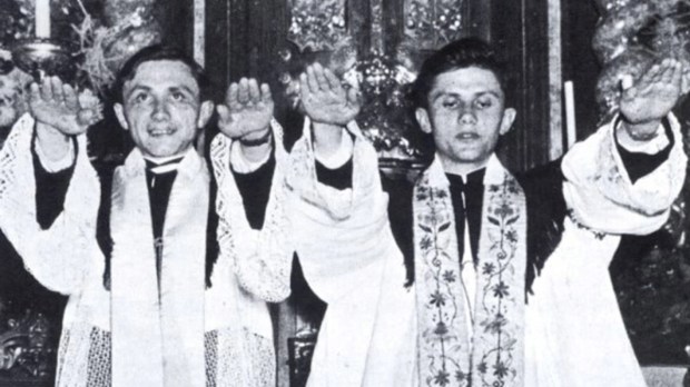 Benoit-XVI-ordination