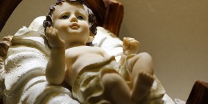 Au centre de toutes les crèches : le plus petit