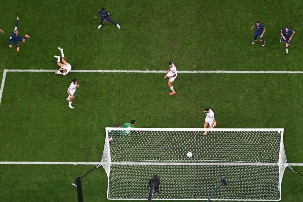 000_32WM7FXFrance-tunisie-Griezmann