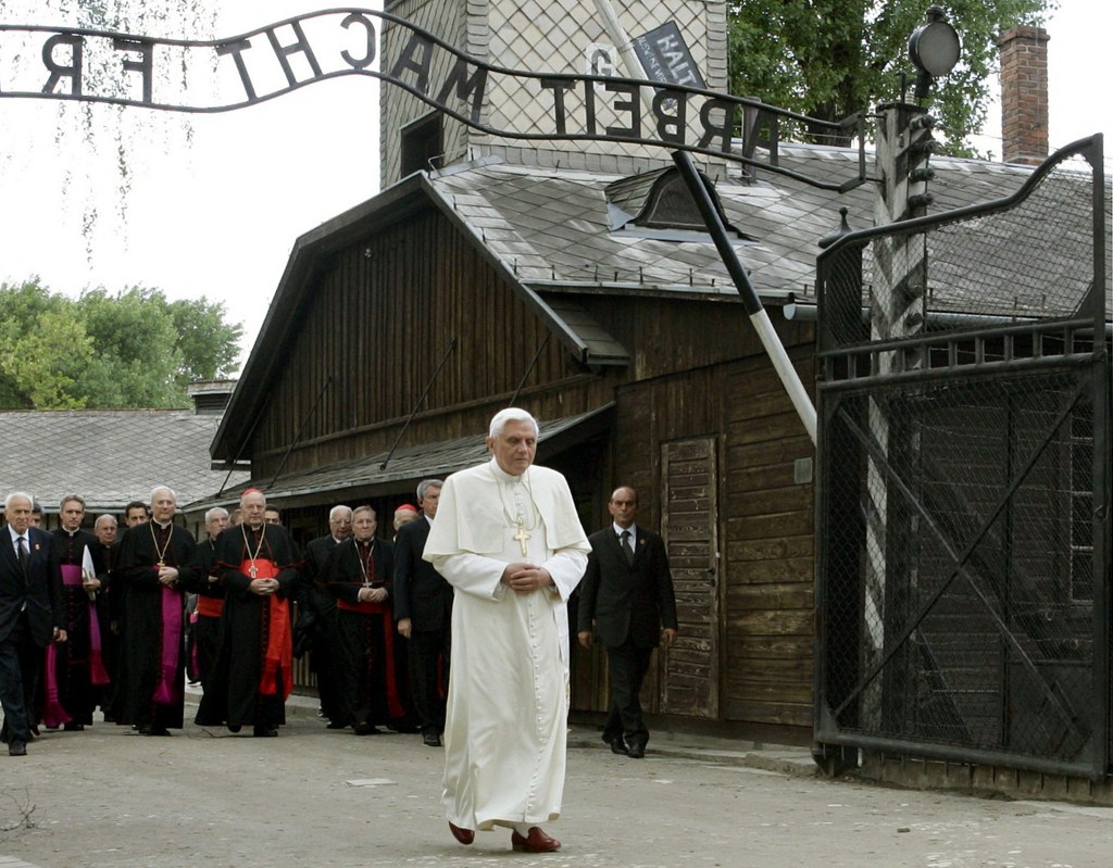 Pope-Benedict-XVI-walks-through-the-entrance-of-the-Auschwitz-camp-28-May-2006-AFP