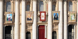 Les cinq saints français canonisés par Benoît XVI