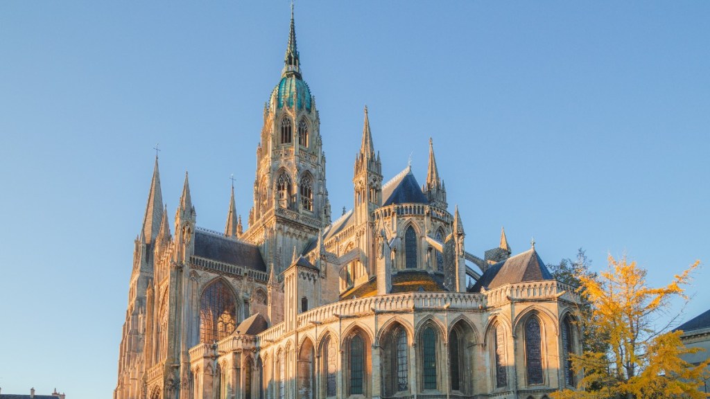 CATHEDRAL-BAYEUX.jpg