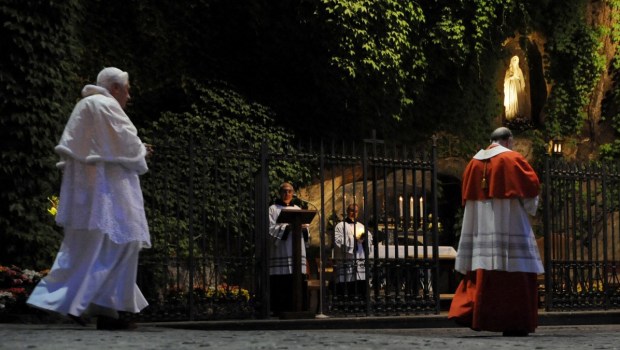 LOURDES-VATICAN-BENEDICT-000_Par2584589