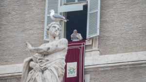 Pope-Francis-Angelus-prayer-at-St.-Peters-square-Jan-06-2023