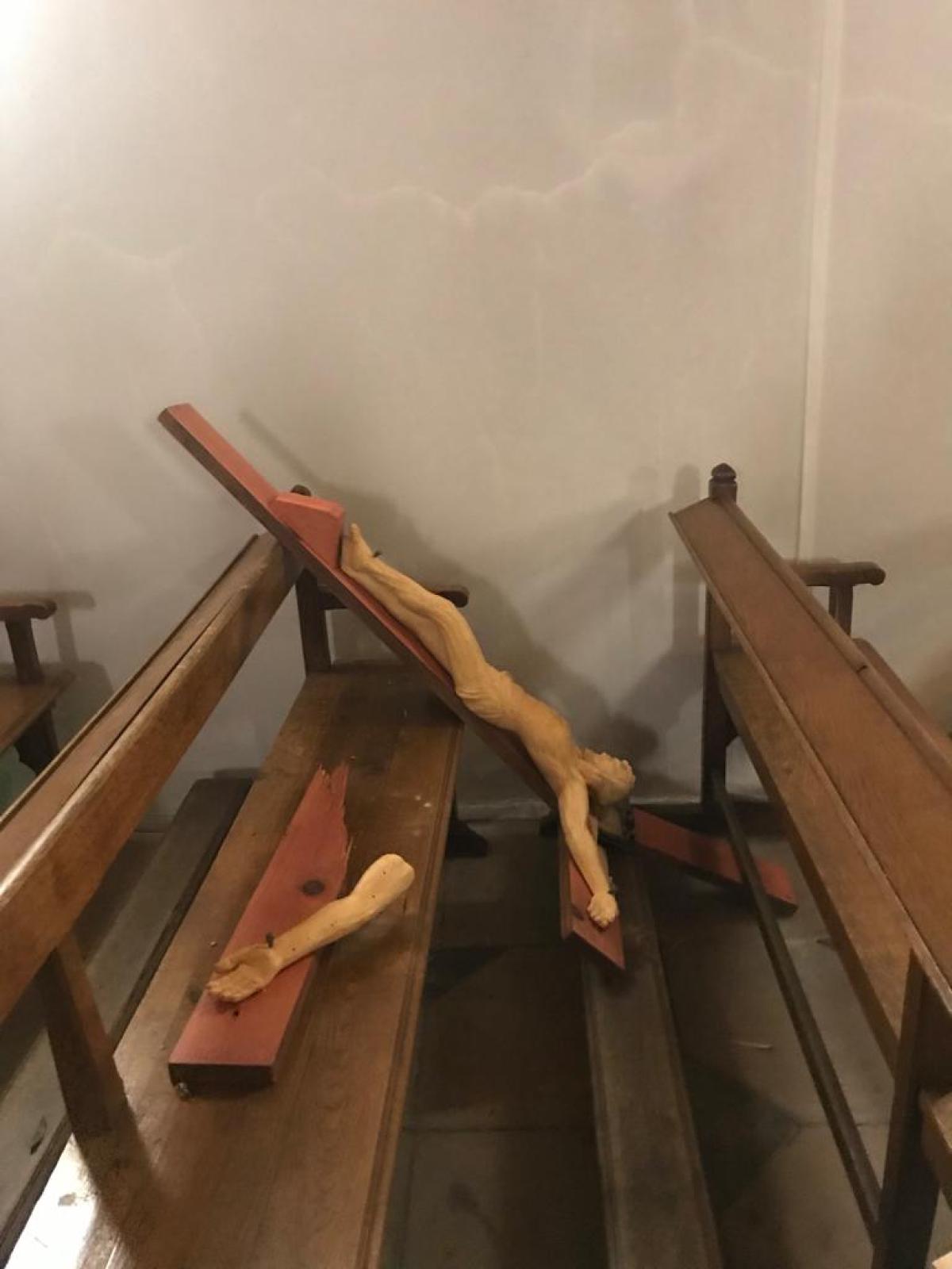 Profanation-credit-diocese-de-lyon.jpg