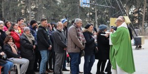 Après le séisme, l’église Saint-François d’Alep se transforme en refuge