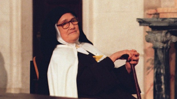 Siostra Łucja w Fatimie podczas beatyfikacji jej kuzynów, Franciszka i Hiacyny Marto