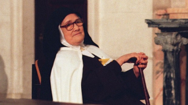 Siostra Łucja w Fatimie podczas beatyfikacji jej kuzynów, Franciszka i Hiacyny Marto