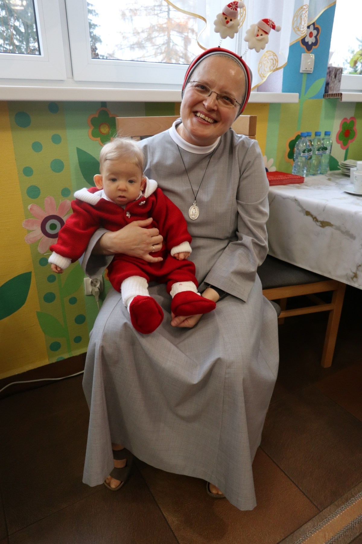 Mali podopieczni Zakładu Leczniczo-Opiekuńczego dla Dzieci w Piszkowicach