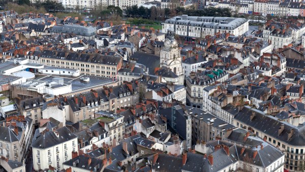 NANTES-QUARTIER-BOUFFAY-shutterstock_1824266156.jpg