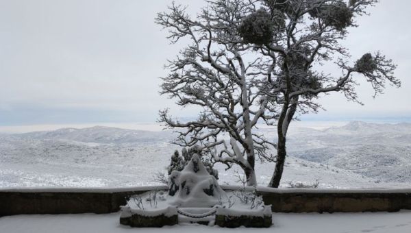 - PIETA-SANCTUAIRE-SAINT-BAUME-CAPTURE-FACEBOOK.jpg