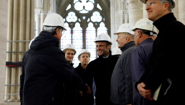 cathédrale, NOtre-Dame, Emmanuel Macron
