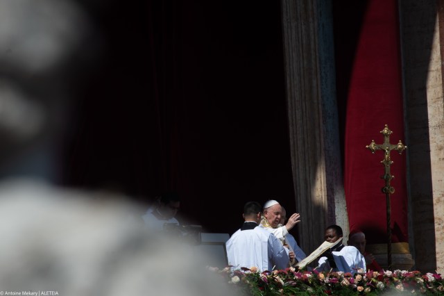 Urbi et Orbi : le Pape demande la fin des conflits
